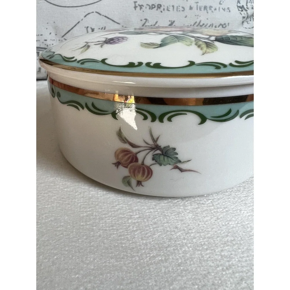 Vintage‎ Mikasa Fruit Bouquet Round Covered Candy Dish Porcelain Trinket Box